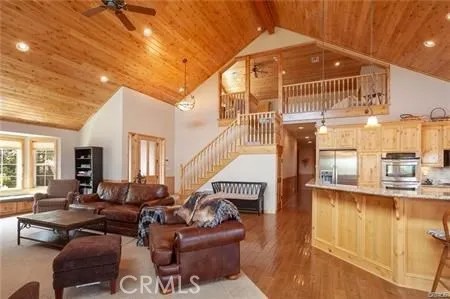 1186 Alameda Ct