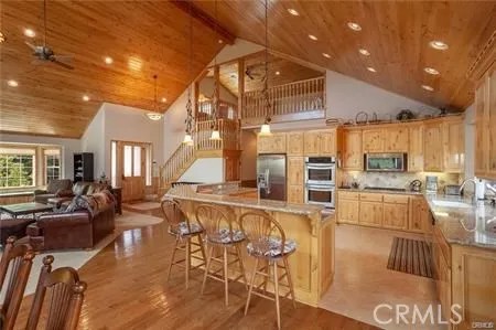 1186 Alameda Ct
