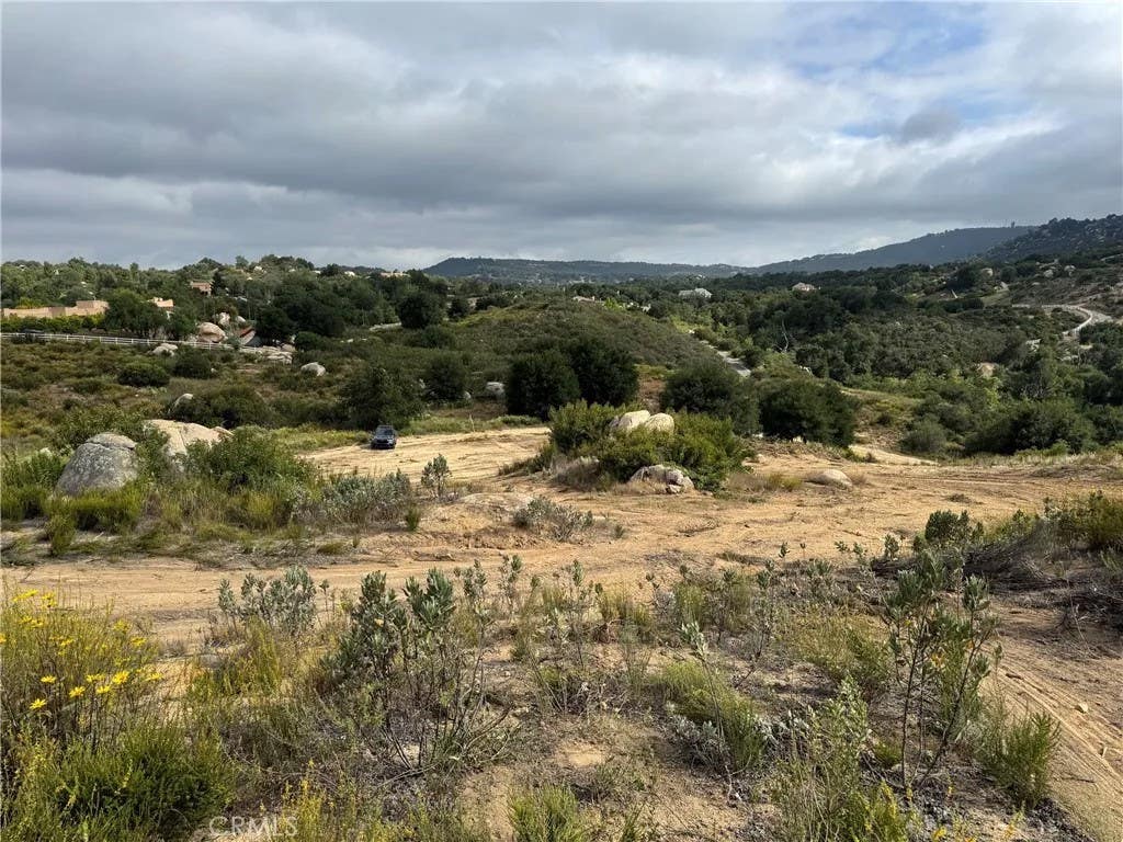 Photo of 18 Calle Bandido, Murrieta, CA 92562 (MLS # IV26130227)