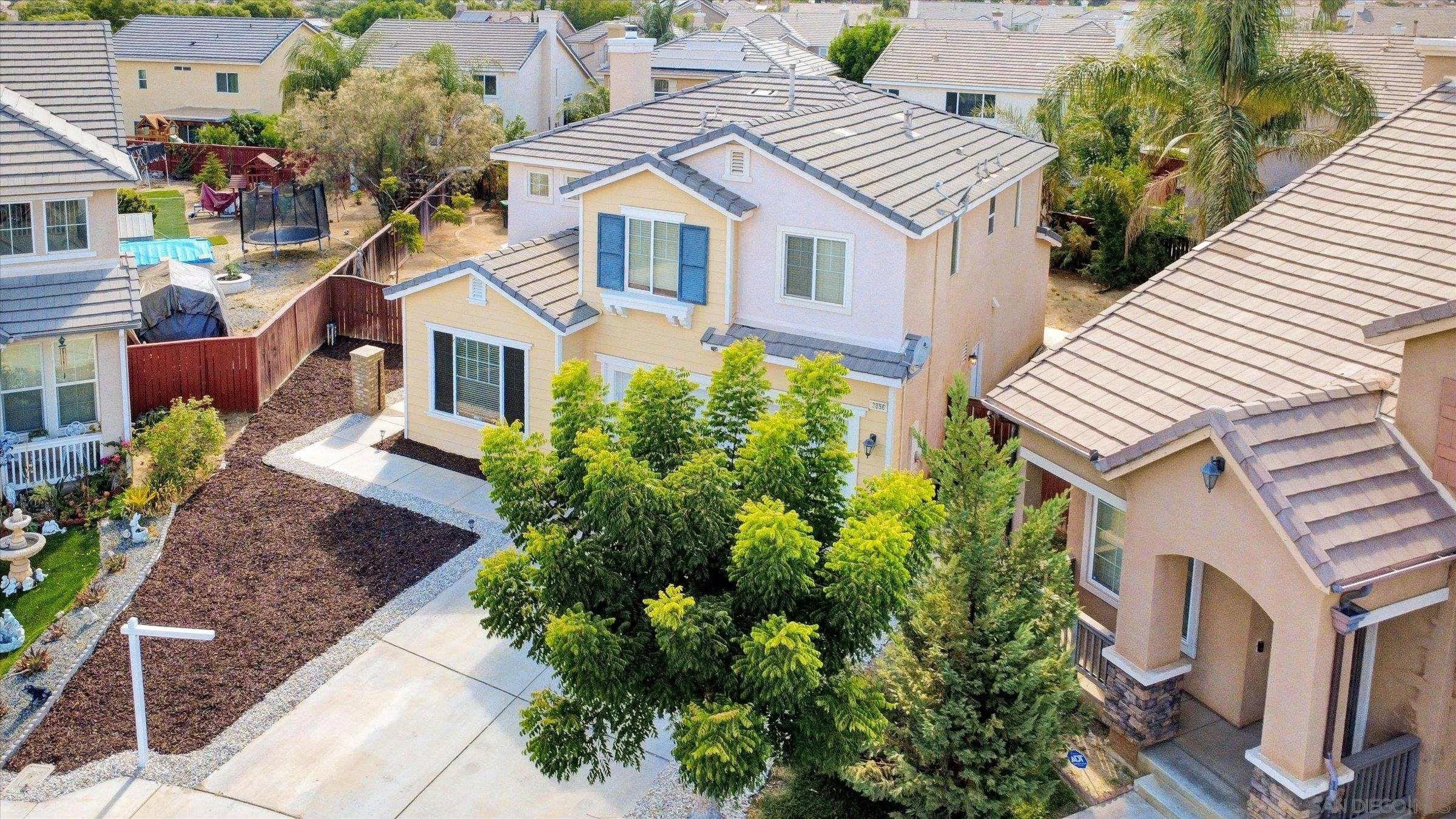 3856 Salt River Ln