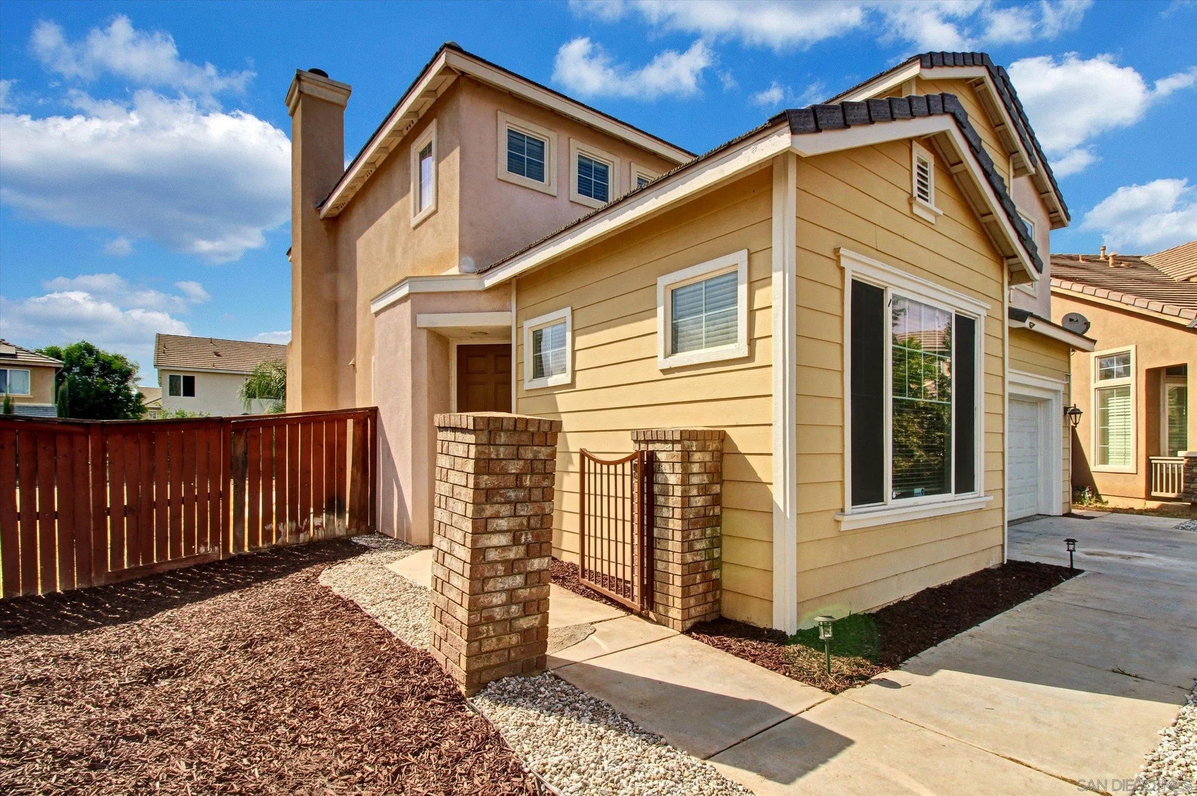 3856 Salt River Ln