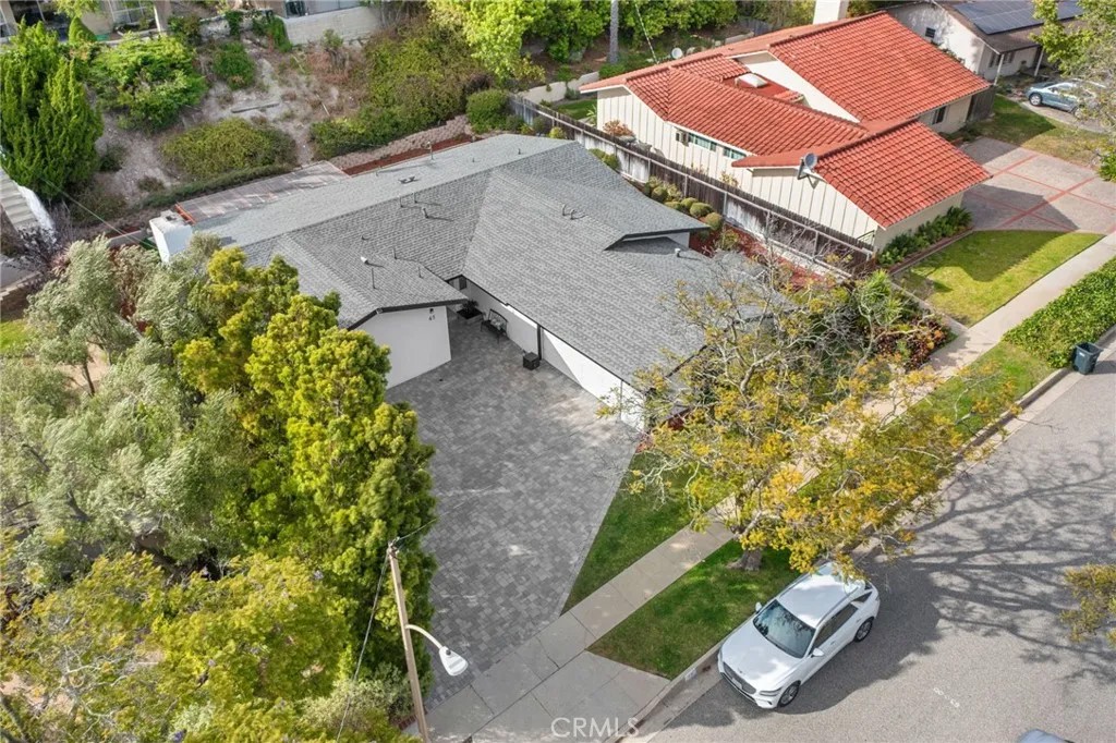 45 Silver Spring Drive
