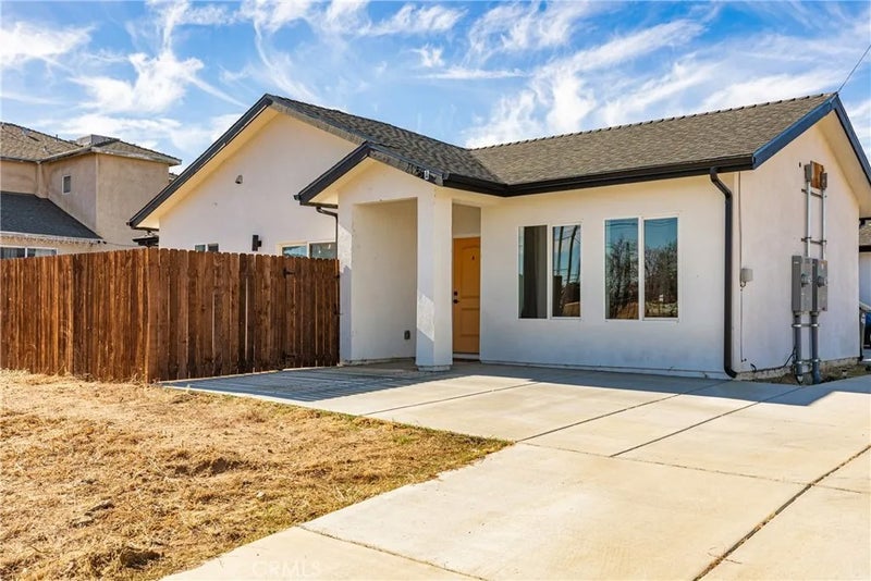 21261 Golden Hills