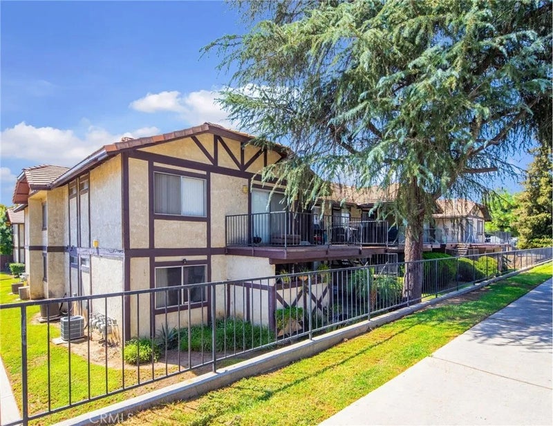 1683 Pumalo Street