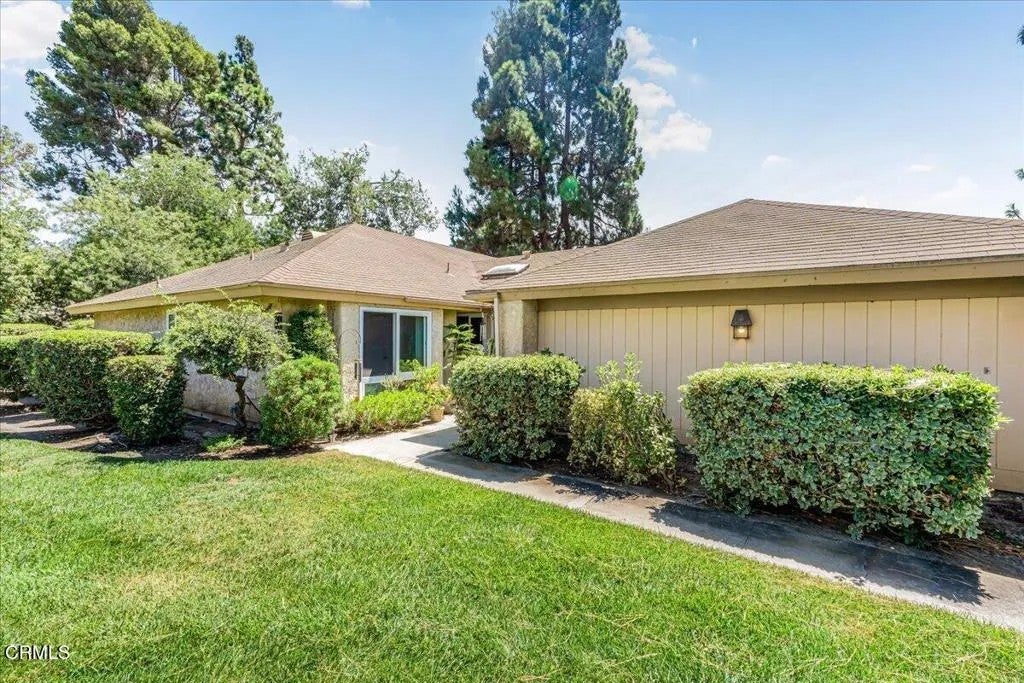 15229 Village 15