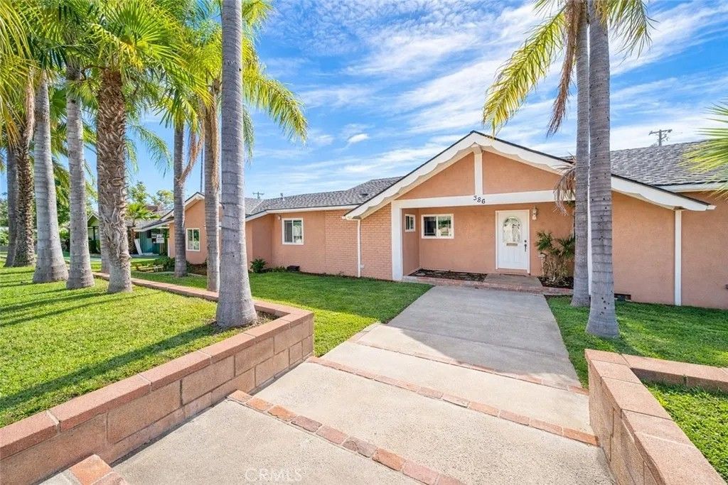 Photo of 386 W 16th Street, Upland, CA 91784 (MLS # CV26002272)