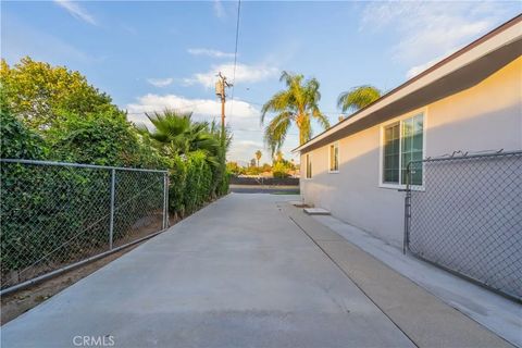 Tiny photo for 487 Jackson ST, Colton, CA 92324 (MLS # AR26151732)