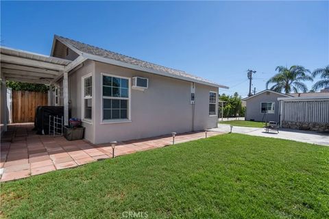 Tiny photo for 487 Jackson ST, Colton, CA 92324 (MLS # AR26151732)
