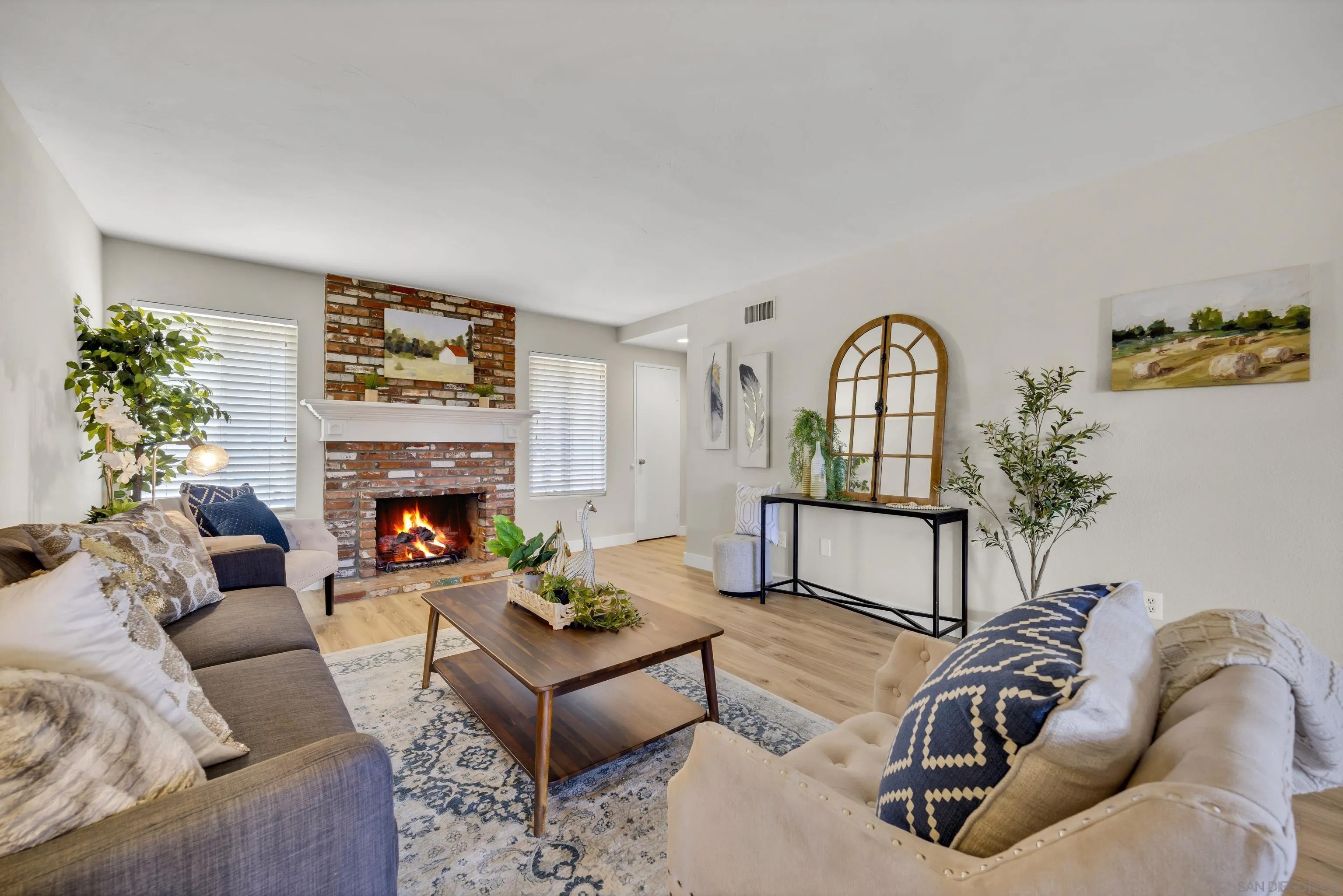 13710 Ahwahnee Way