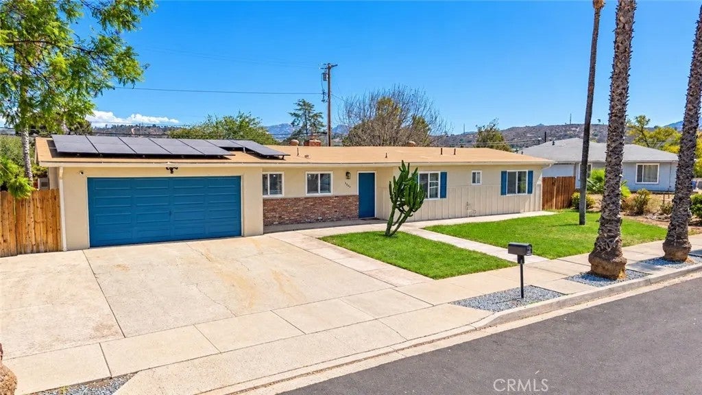 Photo of 9903 Lindo Lake, Lakeside, CA 92040 (MLS # OC26228032)