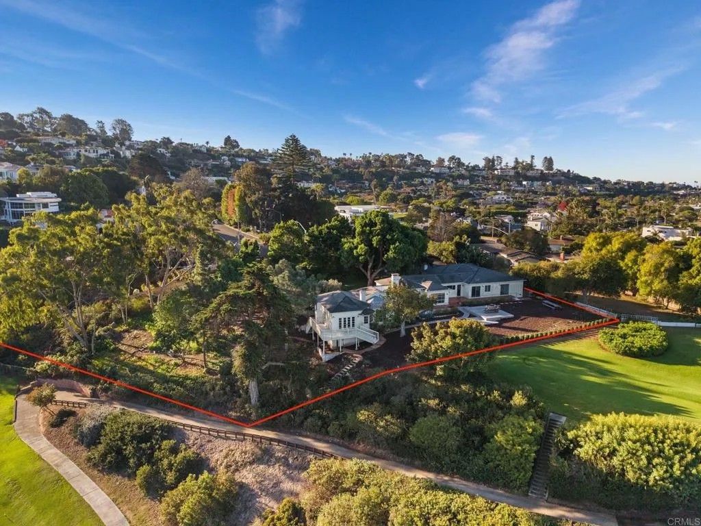 Photo of 1402 W Muirlands Drive, La Jolla, CA 92037 (MLS # NDP2510638)