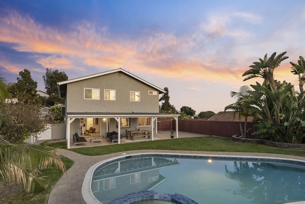 Photo of 2724 Chestnut Ave, Carlsbad, CA 92010 (MLS # 260009554)