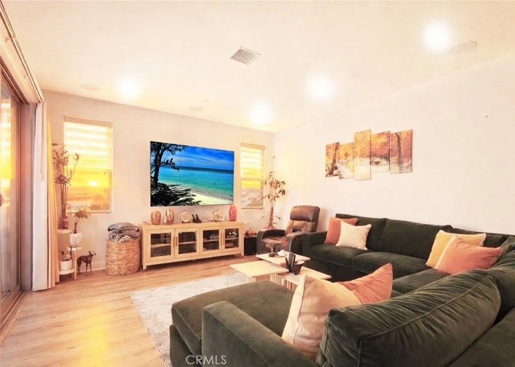 Photo of 5721 Windbourne Dr, Huntington Beach, CA 92647 (MLS # TR26051410)