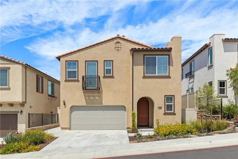 895 Brookdale Drive Vista CA 92081