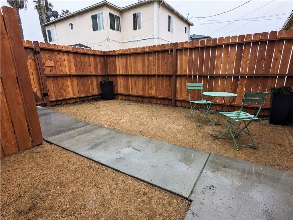 Photo of 6105 S Hobart Boulevard #1/2, Los Angeles, CA 90047 (MLS # SR25272115)