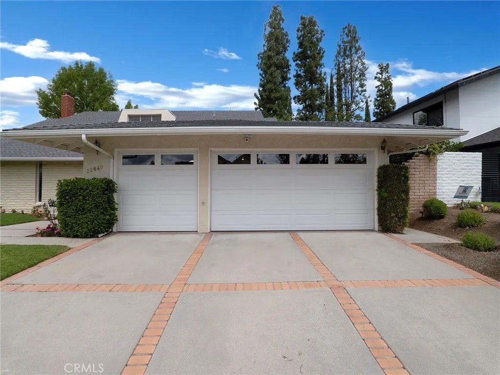 Photo of 22649 Town Crier Road, Calabasas, CA 91302 (MLS # SR26072952)