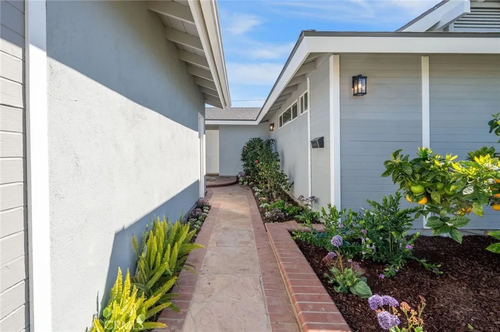 22102 Surfrider Lane