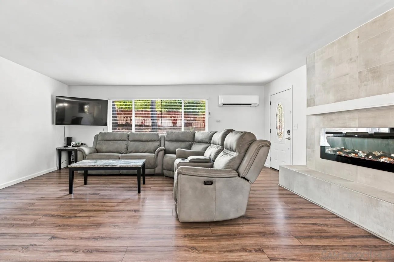 15773 Oak Valley Rd.