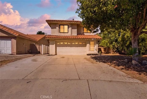 Photo of 24024 Alvita CIR, Murrieta, CA 92562 (MLS # SW26213512)