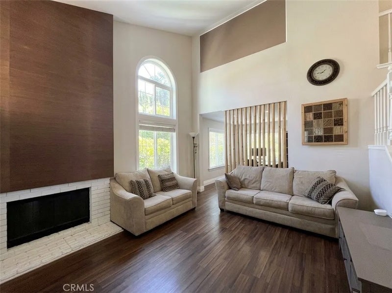 6237 Sunny Meadow