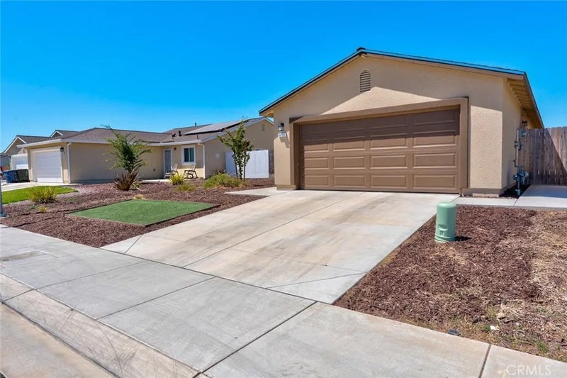 677 Mackenzie Court
