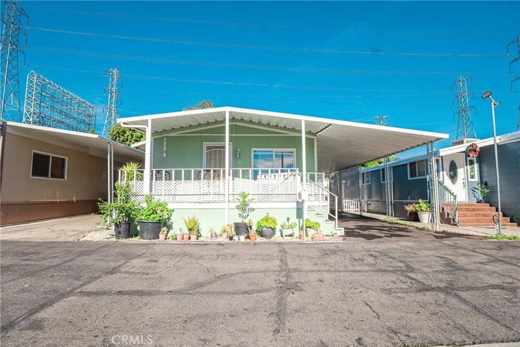 Photo of 17705 S Western Ave, Gardena, CA 90248 (MLS # CV26008791)