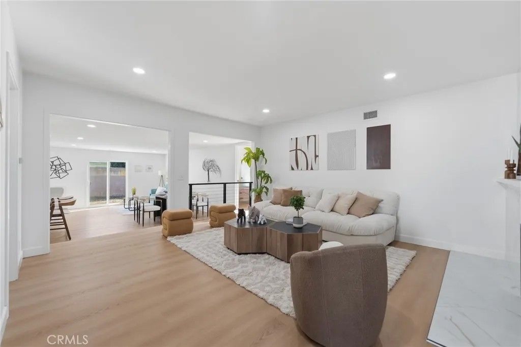 Photo of 2614 W 111th St, Inglewood, CA 90303 (MLS # CV26054591)