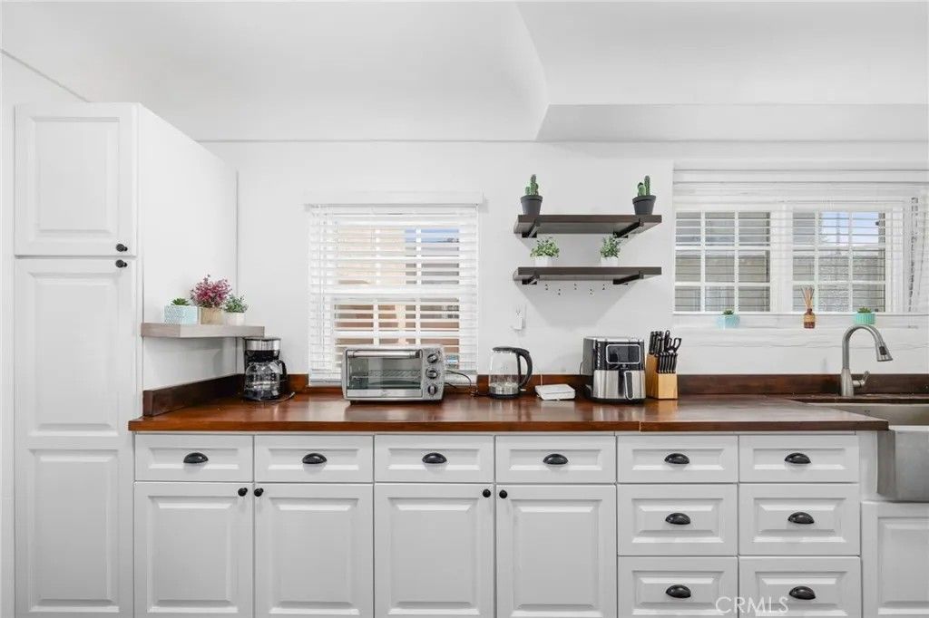 Photo of 8319 S Van Ness Ave, Inglewood, CA 90305 (MLS # OC26072254)