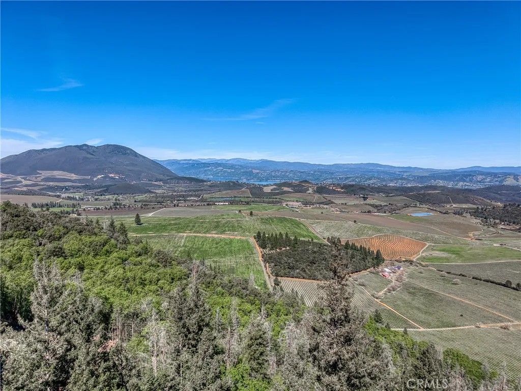 Photo of 9237 Diamond Dust Trl, Kelseyville, CA 95451 (MLS # LC26062655)