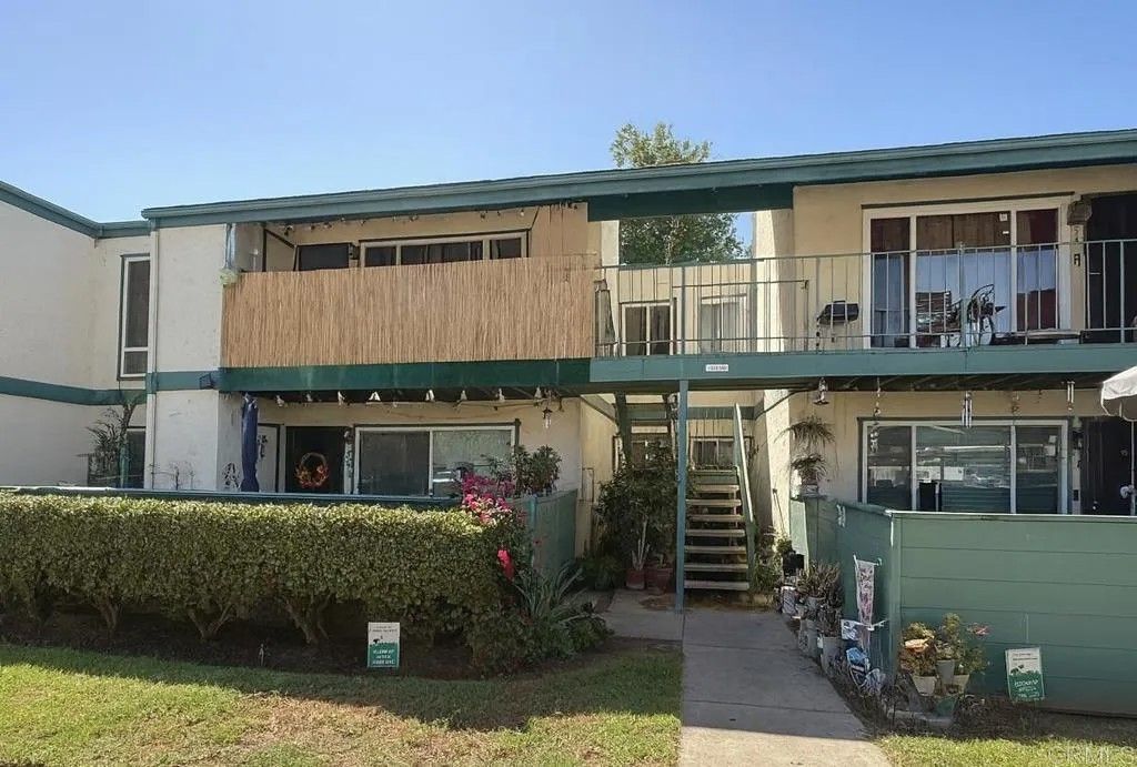 Photo of 1817 E Grand Avenue #56, Escondido, CA 92027 (MLS # PTP2507355)