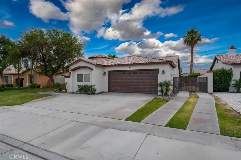 47645 Calle Diamante