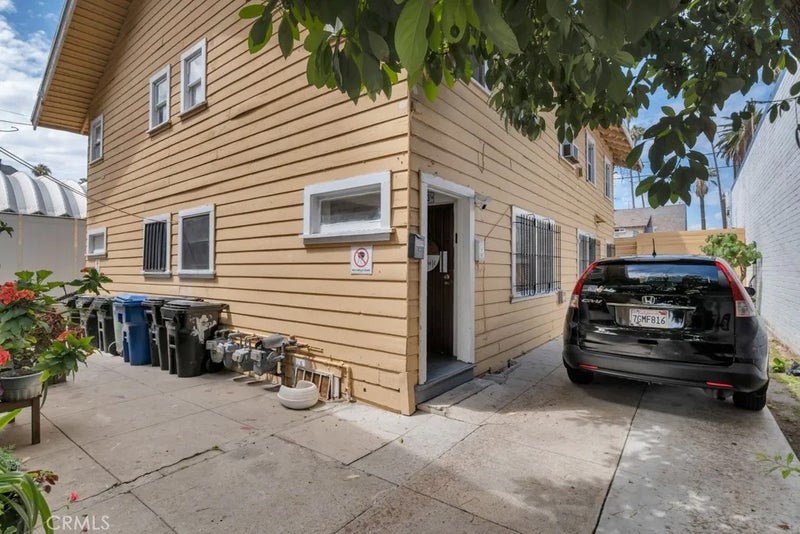 2113 Venice