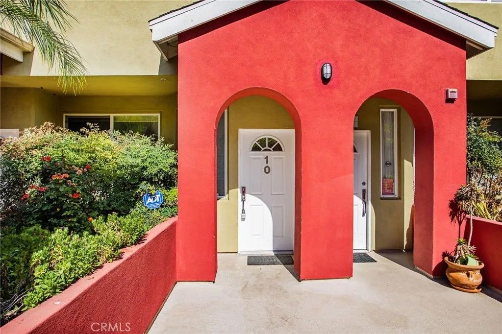 Photo of 1500 Pine Avenue #10, Long Beach, CA 90813 (MLS # SW26055619)