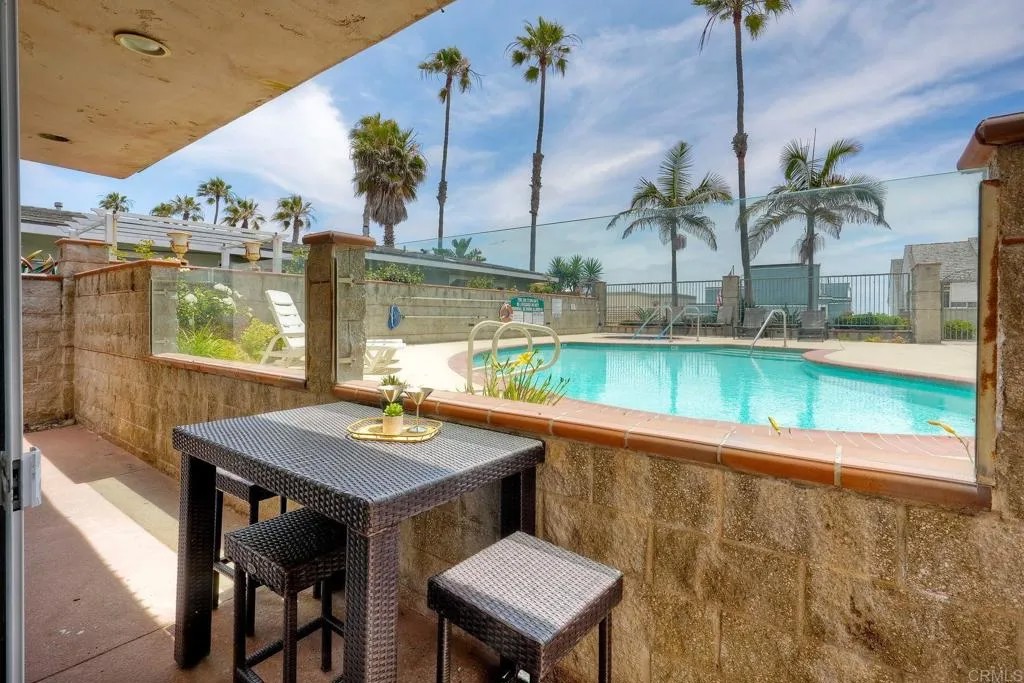 1640 S Pacific Street 8