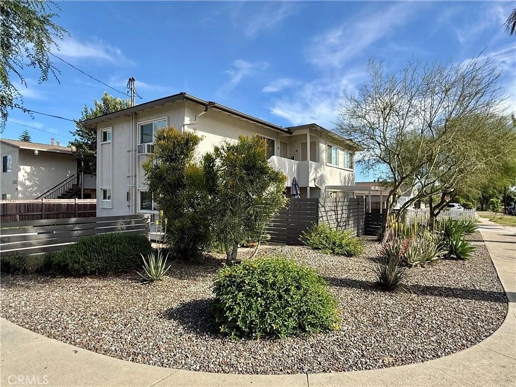 Photo of 212 E 8th Street #B, Upland, CA 91786 (MLS # PW26072391)