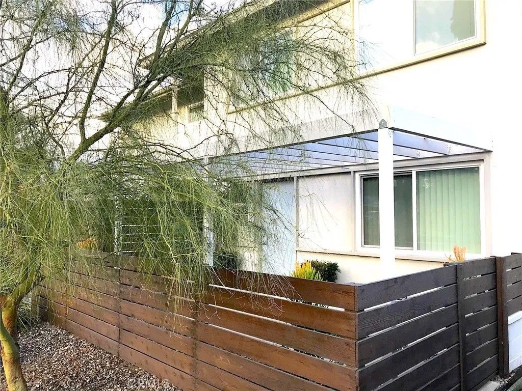 Photo of 212 E 8th Street #B, Upland, CA 91786 (MLS # PW26072391)