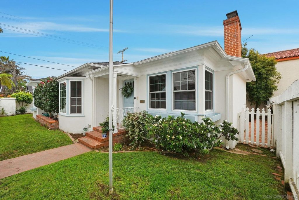 Photo of 1210 3rd Street, Coronado, CA 92118 (MLS # 260003122)