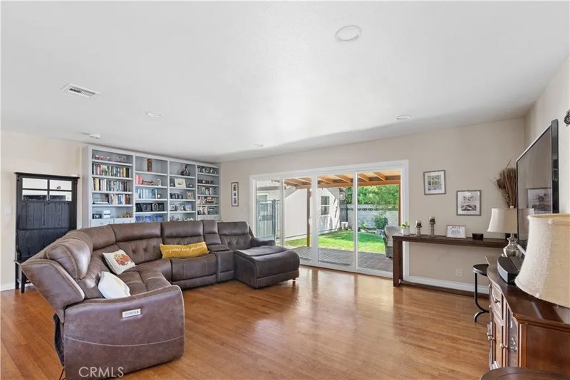 102 N San Jose Drive