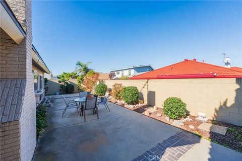 Tiny photo for 949 Fernrest Drive, Harbor City, CA 90710 (MLS # SB25273392)