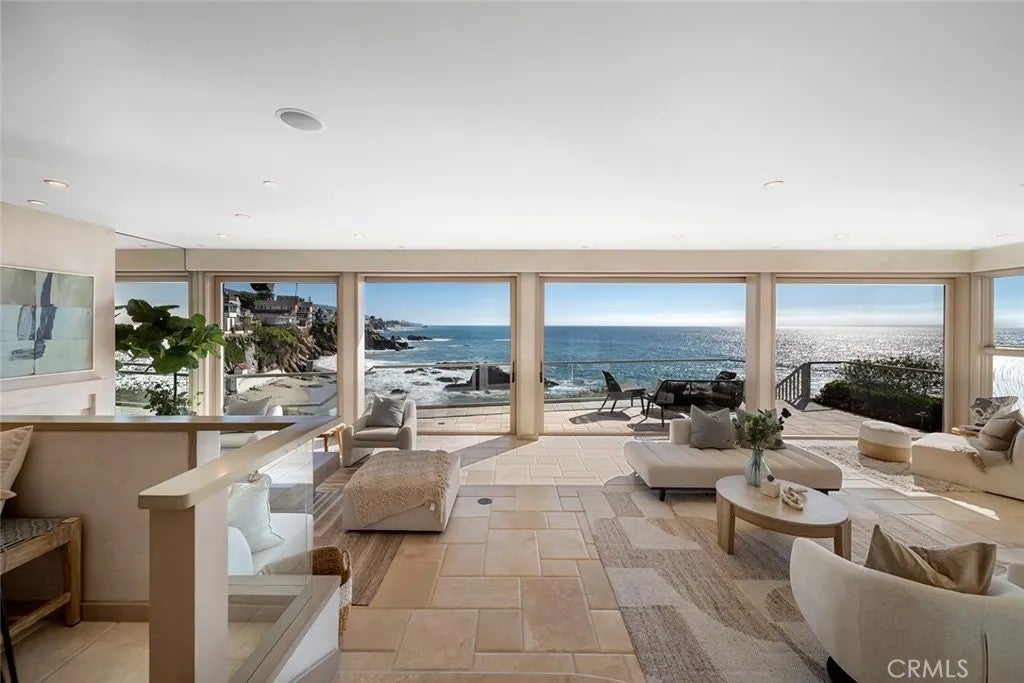 1907 Ocean Way