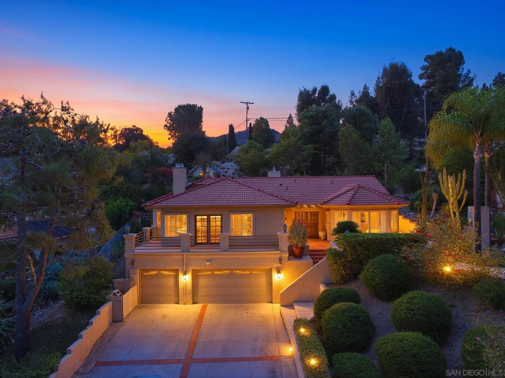 Photo of 1653 Vista Vereda, El Cajon, CA 92019 (MLS # 260025688)