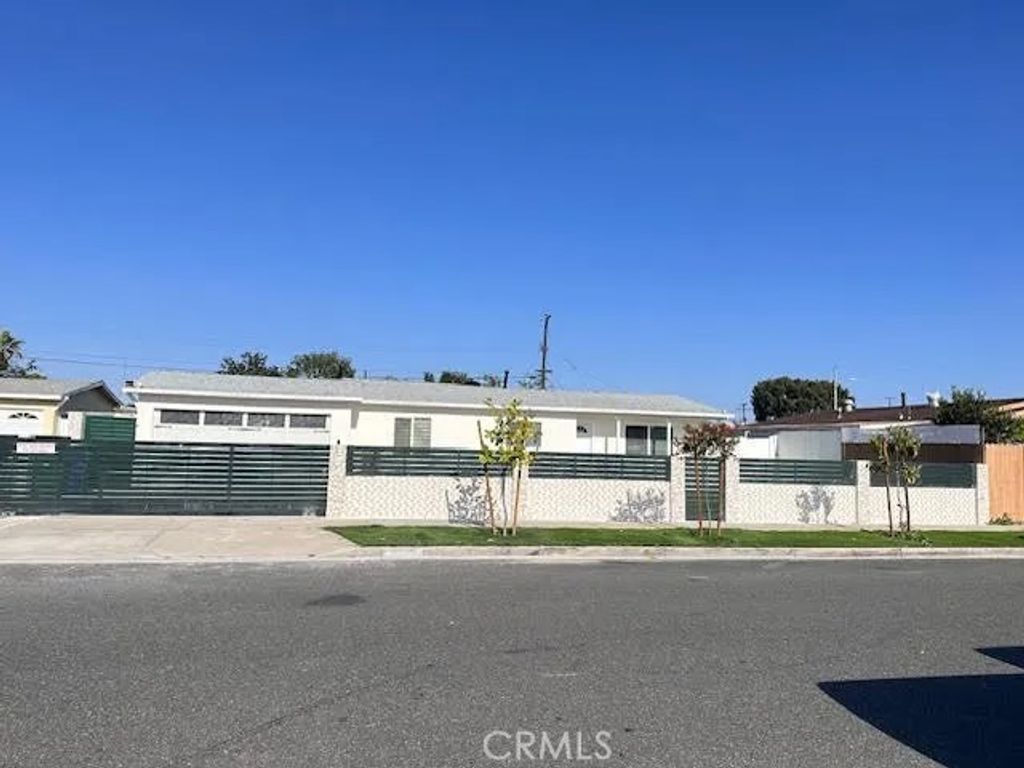 Photo of 14572 Purdy Street, Midway City, CA 92655 (MLS # PW25264728)