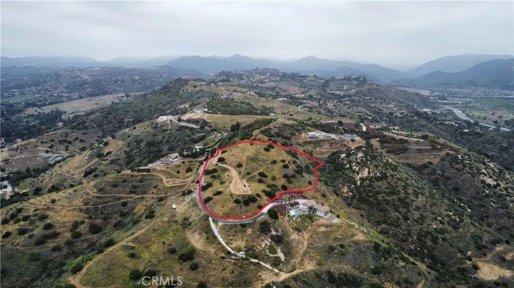 Photo of 3501 Monserate Hill, Bonsall, CA 92003 (MLS # SW25100178)