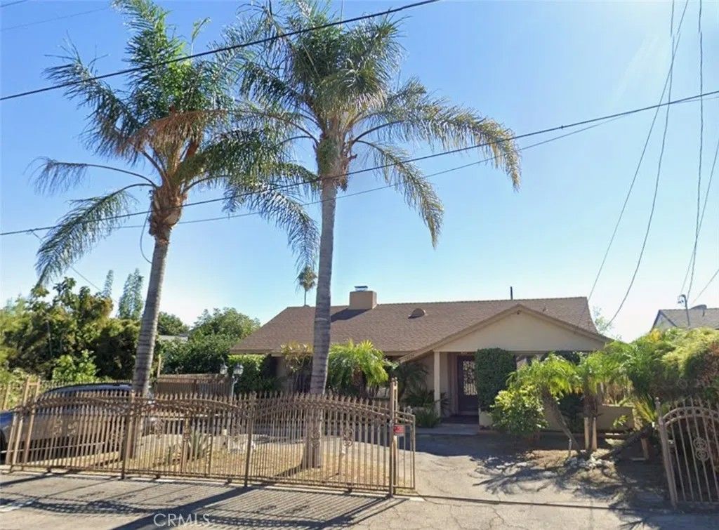 Photo of 13824 Valerio, Van Nuys, CA 91405 (MLS # SR25269612)