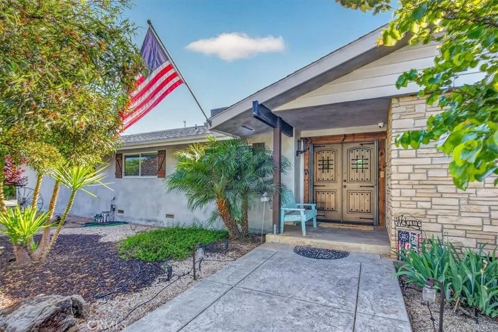 Photo of 5325 N Greenwood Drive, Clovis, CA 93619 (MLS # ND26090209)