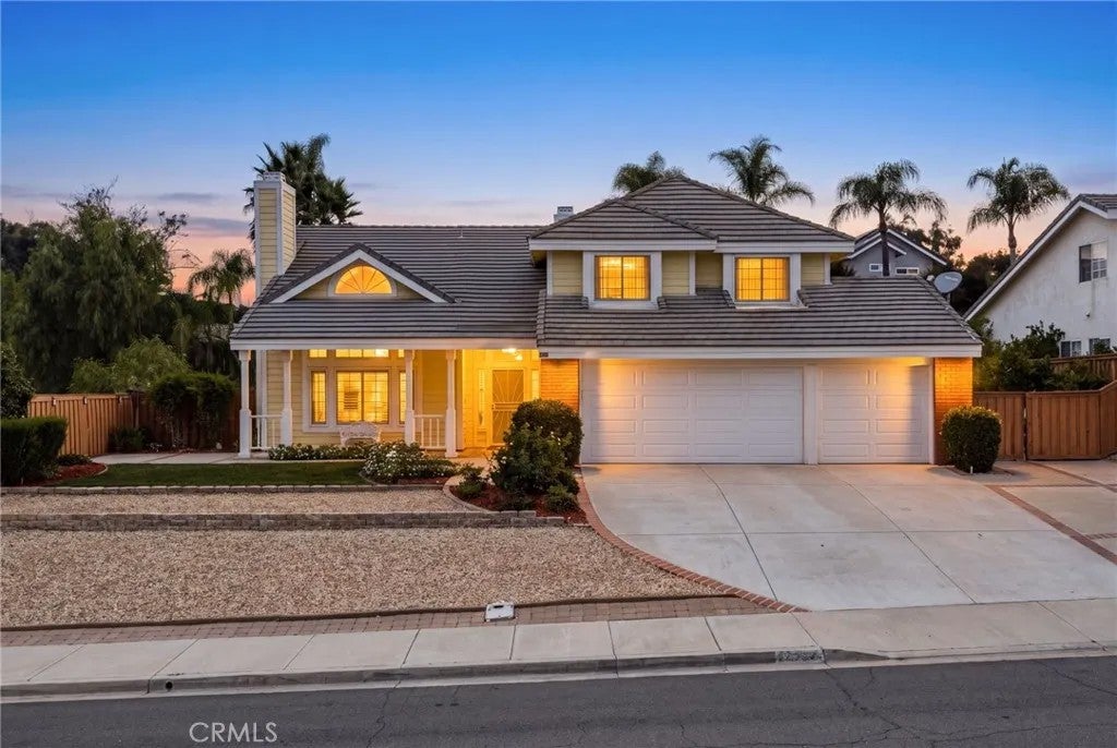 Photo of 43763 Butternut DR, Temecula, CA 92592 (MLS # IV26228800)