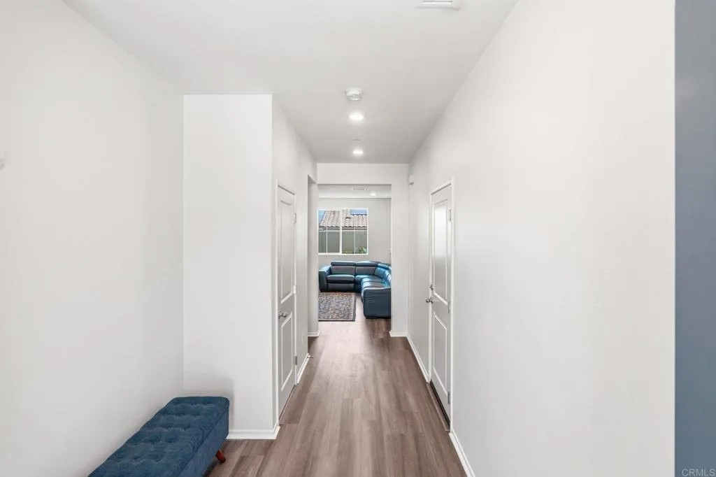 887 Brookdale Drive