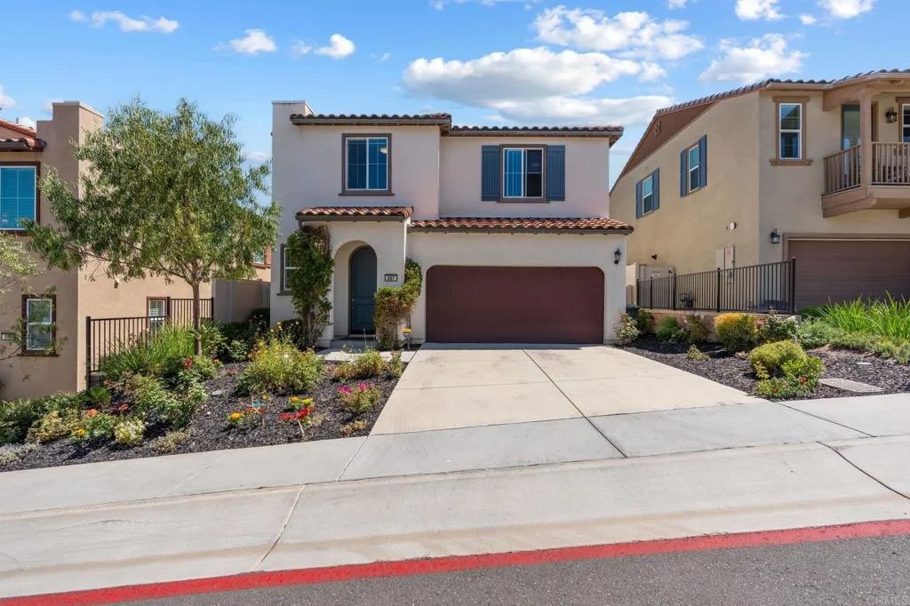 887 Brookdale Drive