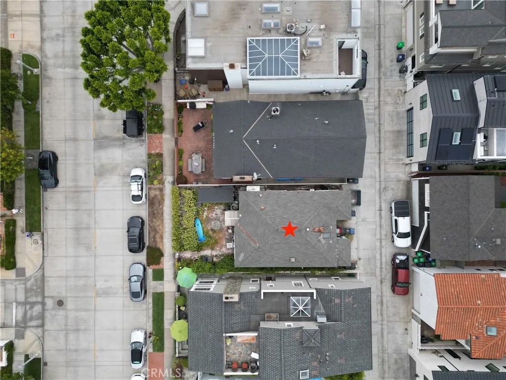 1903 E Balboa Boulevard
