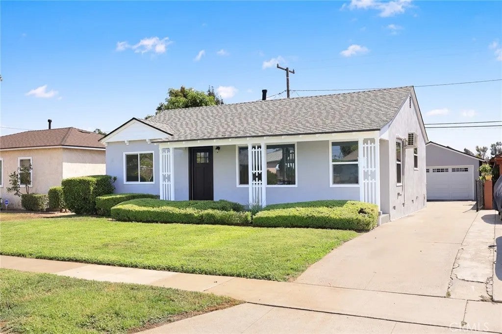 608 W Markland Drive